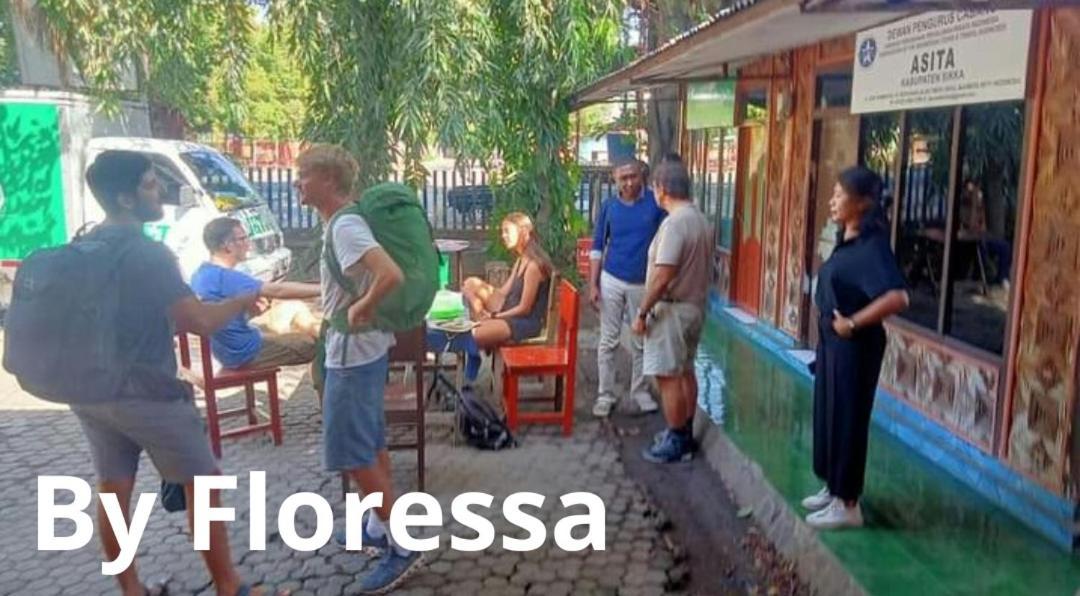 Guest House Dorm Floressa Maumere Extérieur photo